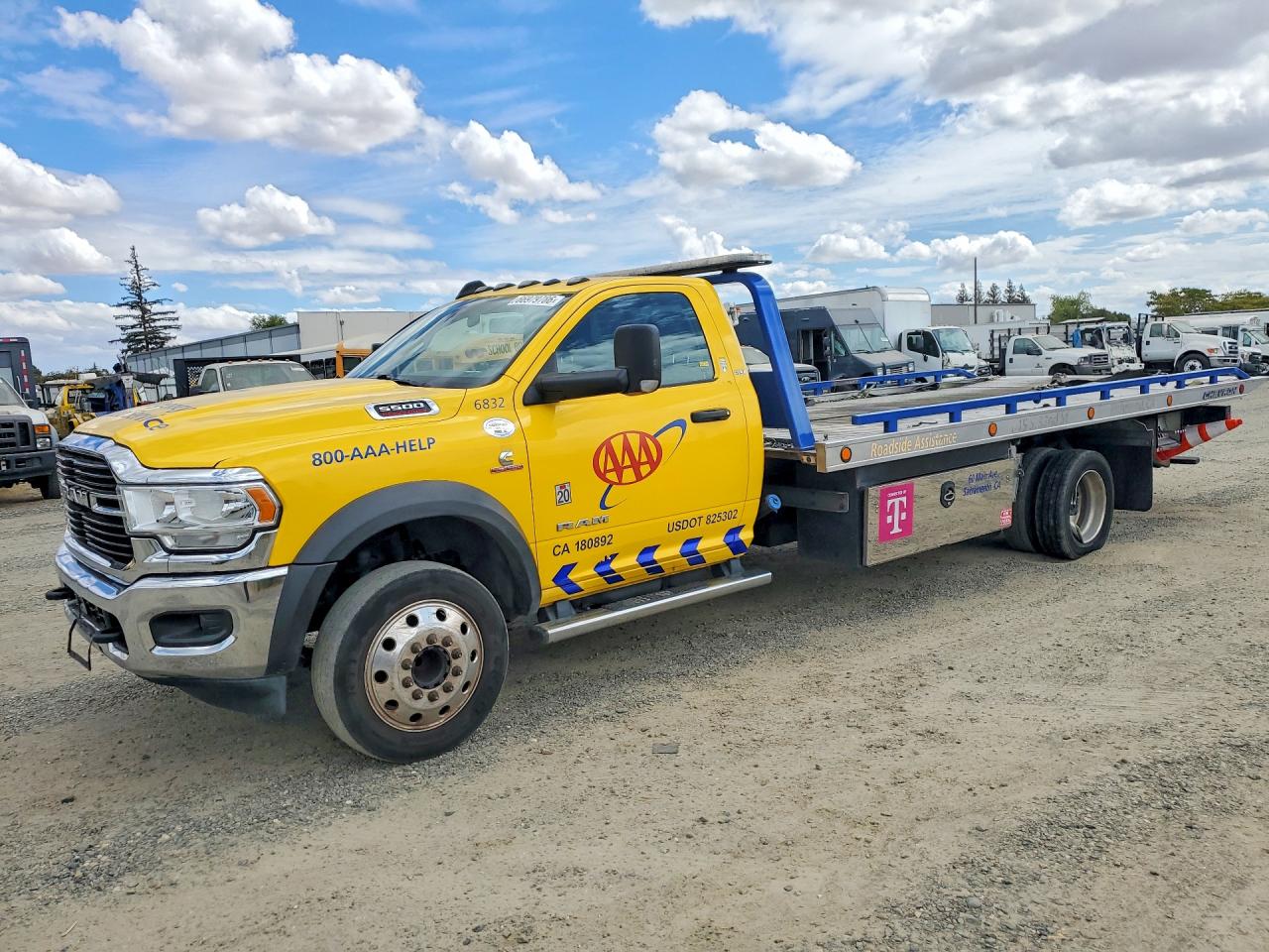 2019 RAM 5500 REG CAB CHASSIS