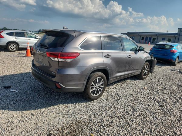 2018 TOYOTA HIGHLANDER