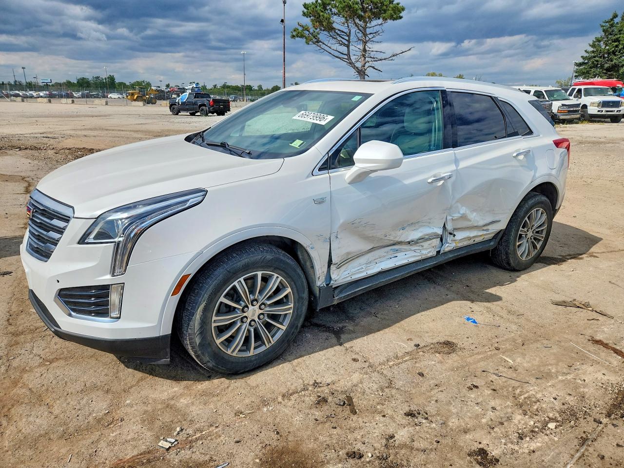 2017 CADILLAC XT5 Luxury