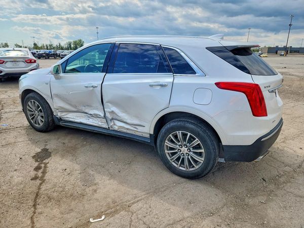 2017 CADILLAC XT5 Luxury