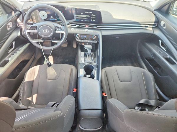 2023 HYUNDAI ELANTRA