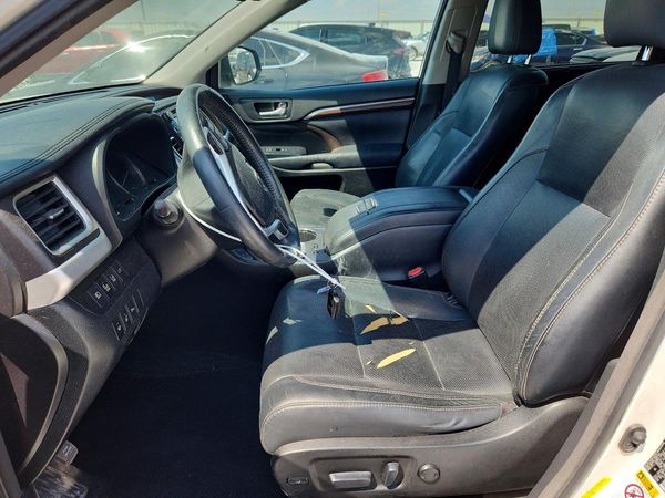 2016 TOYOTA HIGHLANDER