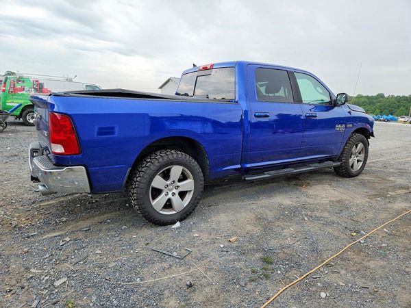 2019 RAM 1500 CLASSIC SLT