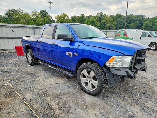 2019 RAM 1500 CLASSIC SLT