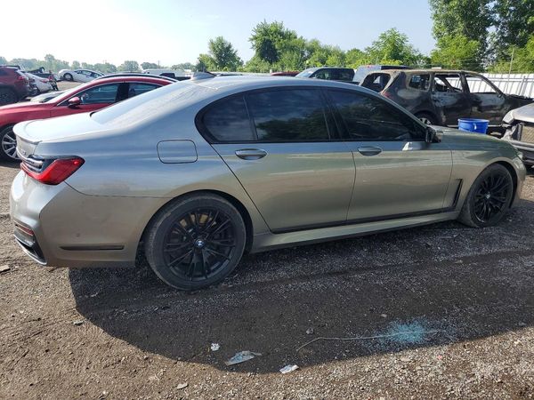 2020 BMW 750