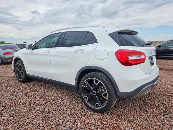 2019 MERCEDES-BENZ GLA GLA250