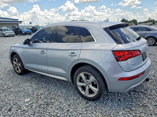 2020 AUDI Q5 quattro Premium Plus