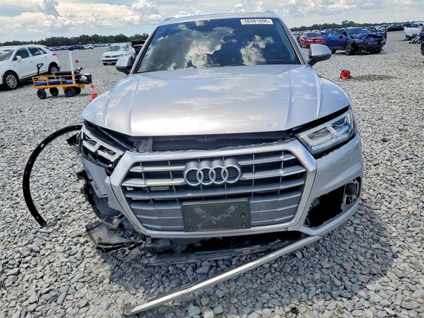 2020 AUDI Q5 quattro Premium Plus