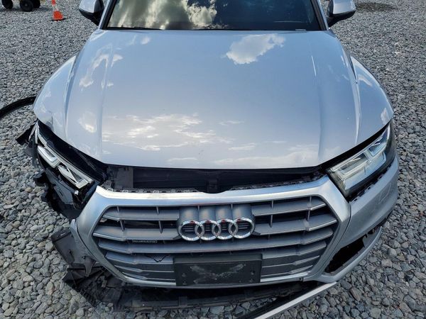 2020 AUDI Q5 quattro Premium Plus
