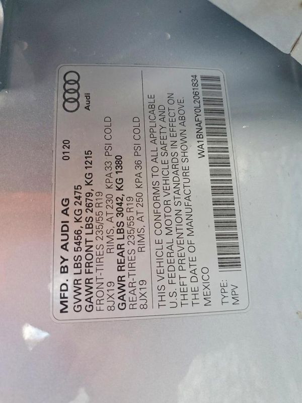 2020 AUDI Q5 quattro Premium Plus