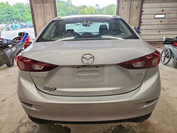 2017 MAZDA 3 Sport