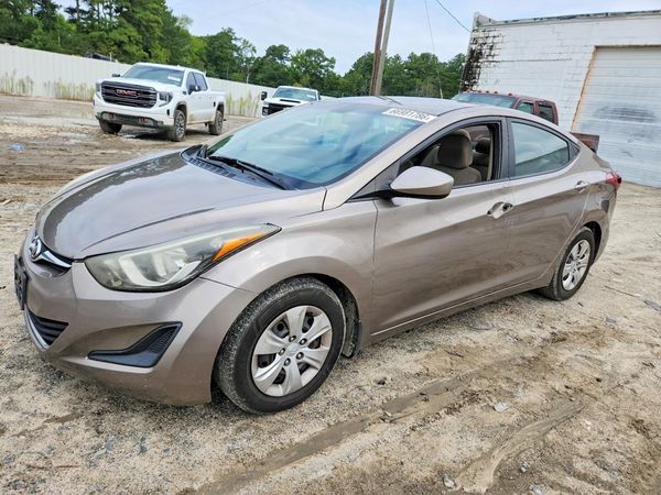 2016 HYUNDAI ELANTRA — Front 3/4