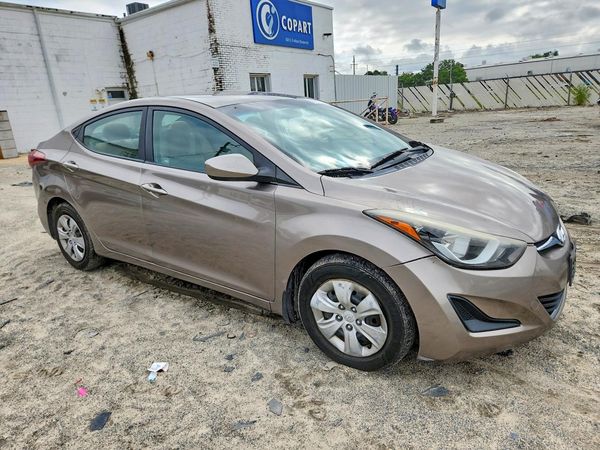 2016 HYUNDAI ELANTRA — Passenger 3/4