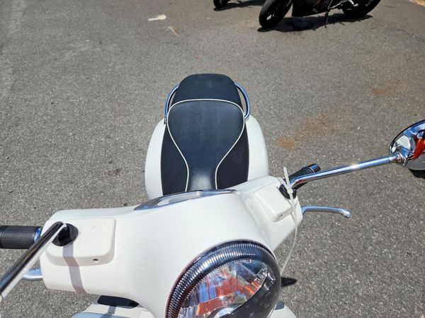 2016 VESPA GTS