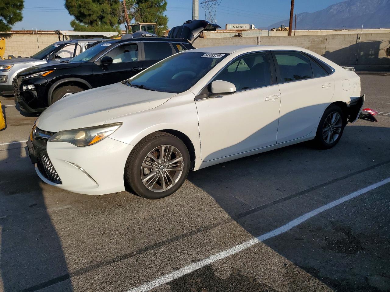 2016 TOYOTA CAMRY