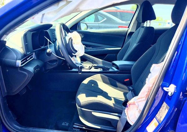2023 HYUNDAI ELANTRA SEL — DENT