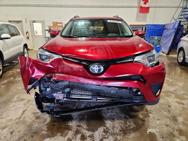2018 TOYOTA RAV4 LE