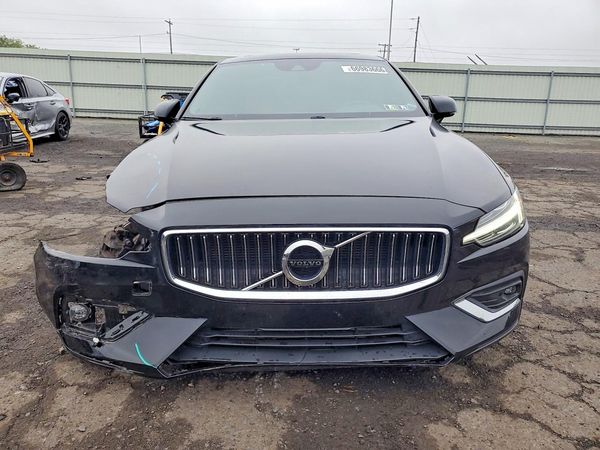 2020 VOLVO S60