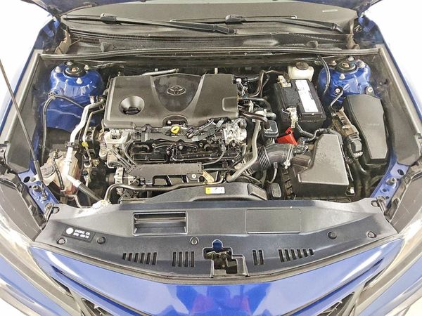 2023 TOYOTA CAMRY SE — Engine bay