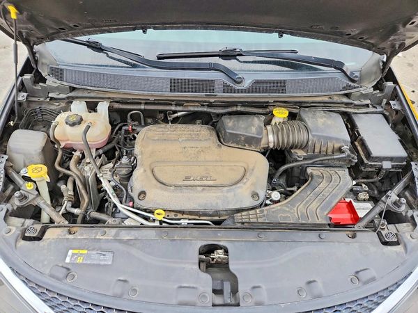2021 CHRYSLER VOYAGER LX