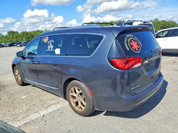 2019 CHRYSLER PACIFICA