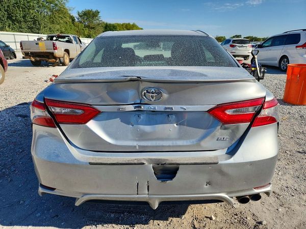 2018 TOYOTA CAMRY