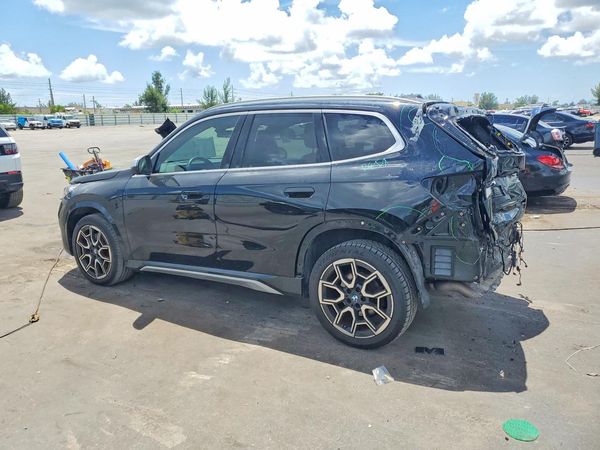 2023 BMW X1