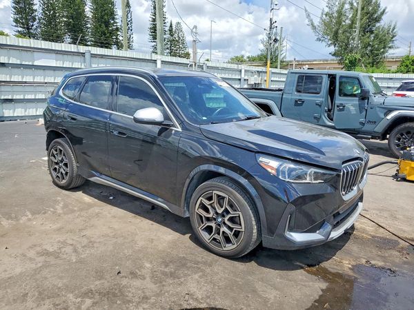 2023 BMW X1