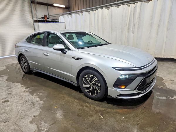 2026 HYUNDAI SONATA Blue — Passenger 3/4