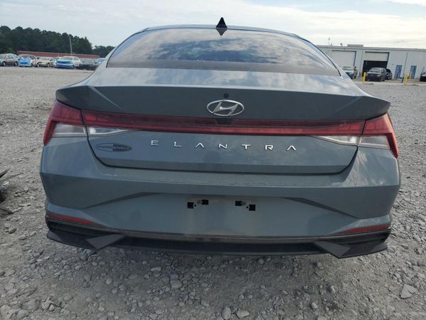 2022 HYUNDAI ELANTRA SEL SEL w/ Premium Pkg