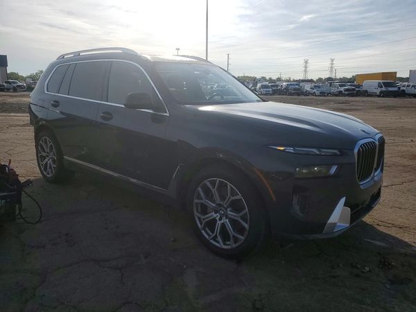 2024 BMW X7