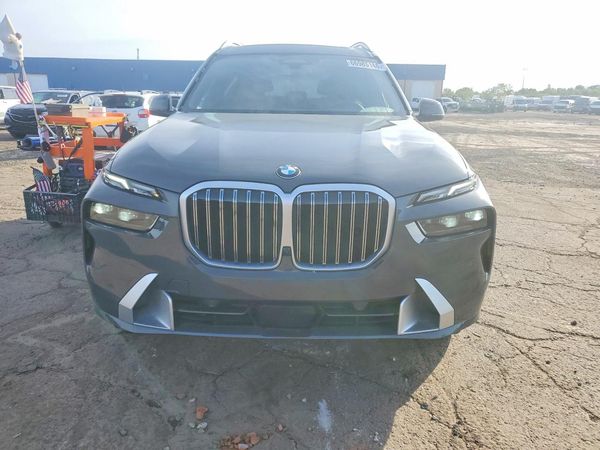 2024 BMW X7