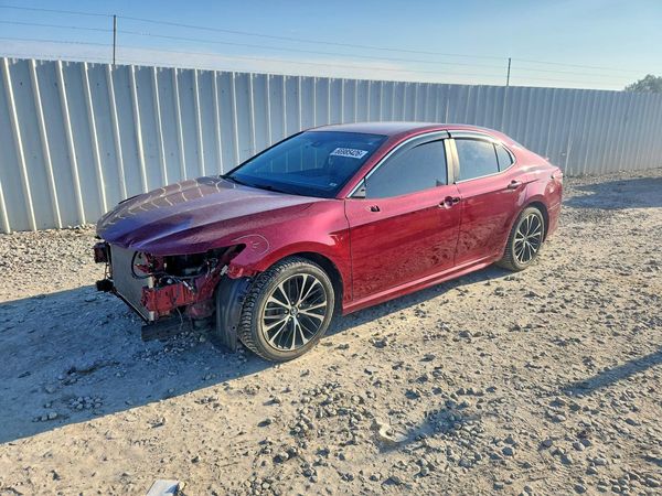 2018 TOYOTA CAMRY