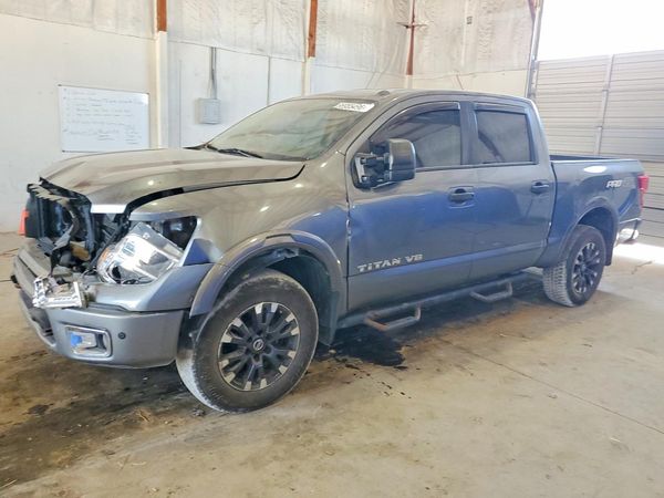 2018 NISSAN TITAN