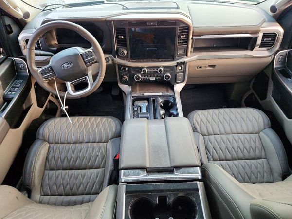 2025 FORD F150