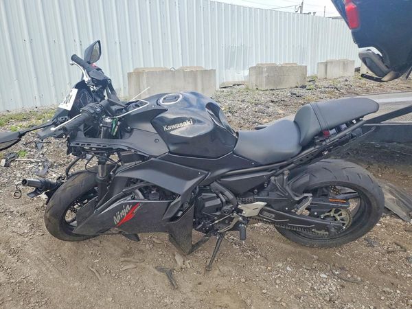 2026 KAWASAKI EX650