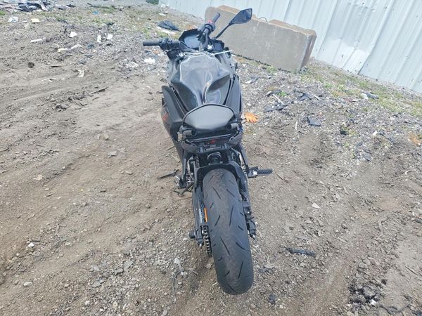 2026 KAWASAKI EX650