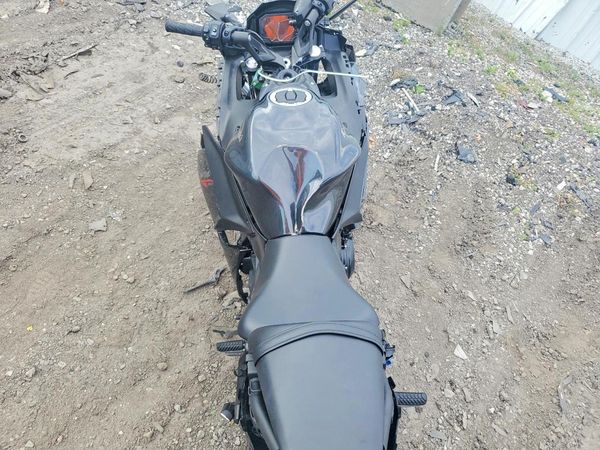 2026 KAWASAKI EX650