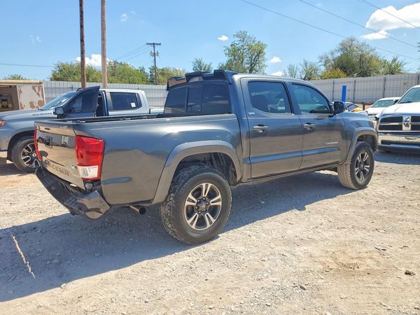2016 TOYOTA TACOMA