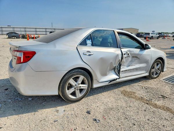 2013 TOYOTA CAMRY