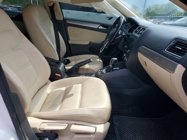 2017 VOLKSWAGEN JETTA