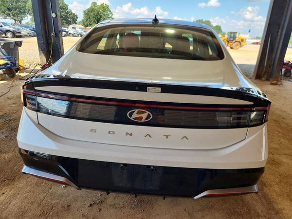2024 HYUNDAI SONATA