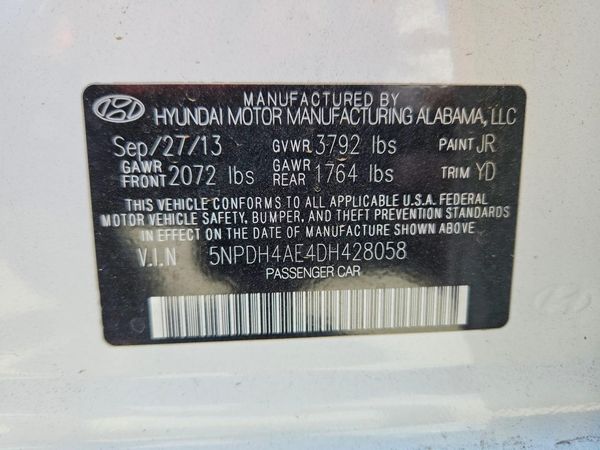 2013 HYUNDAI ELANTRA