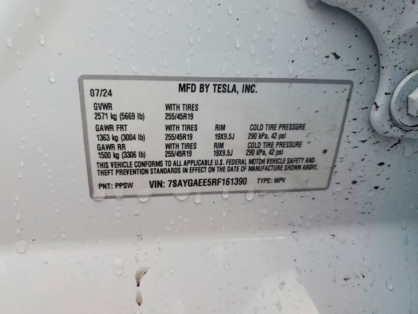 2024 TESLA MODEL Y