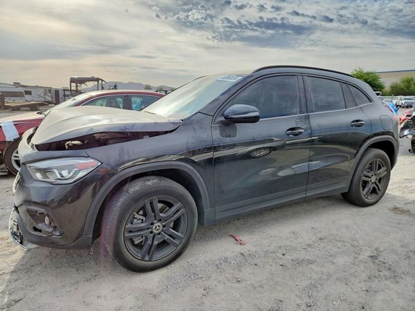 2021 MERCEDES-BENZ GLA