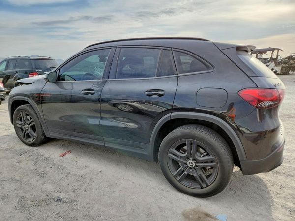 2021 MERCEDES-BENZ GLA