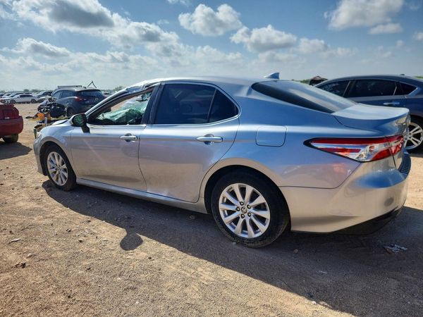 2020 TOYOTA CAMRY