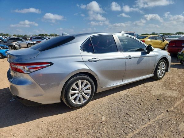 2020 TOYOTA CAMRY