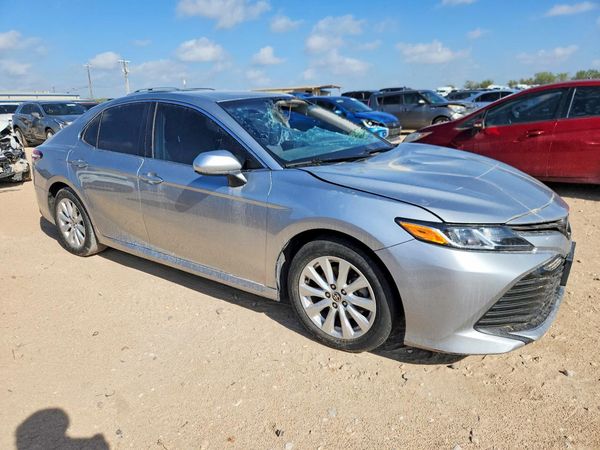 2020 TOYOTA CAMRY