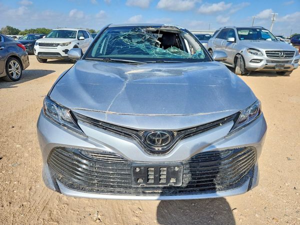 2020 TOYOTA CAMRY
